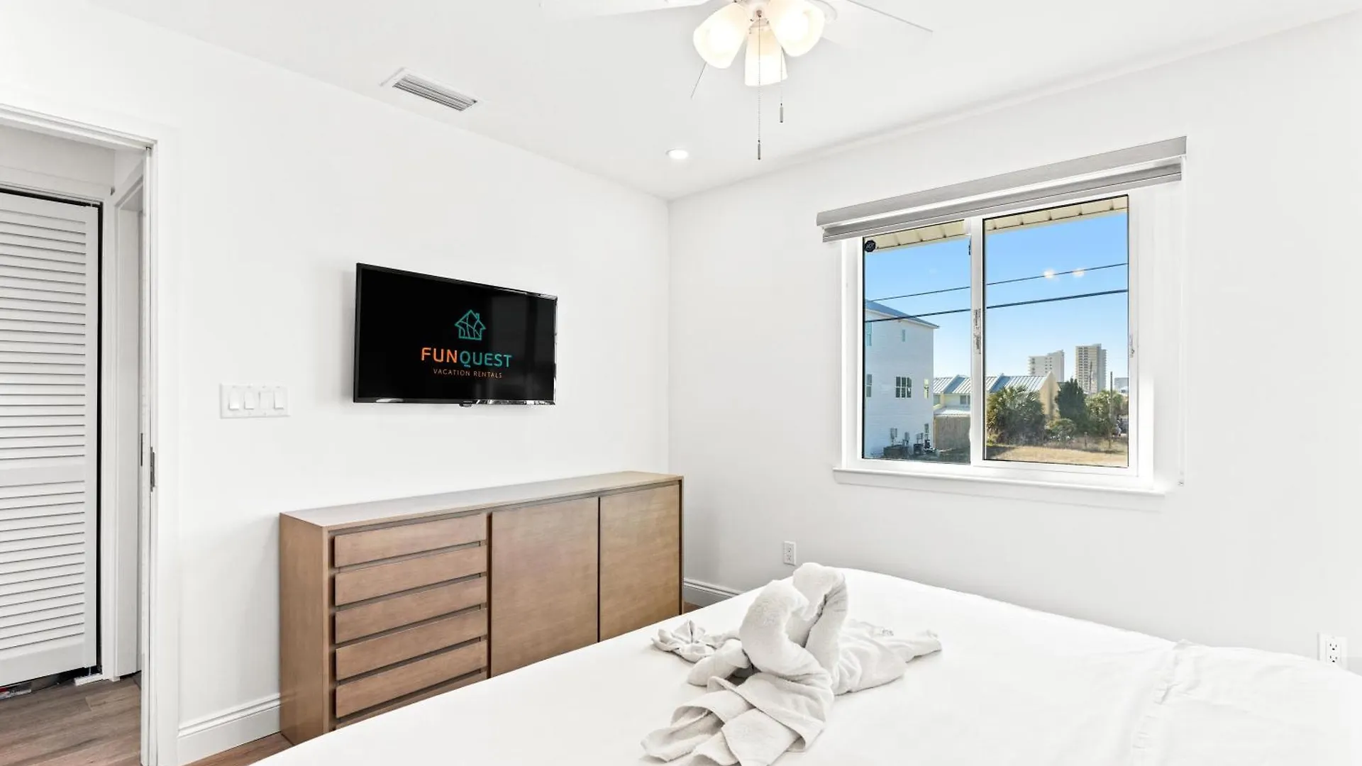 Ocean Breeze 3D Apartment Panama City Beach 0*,  United States